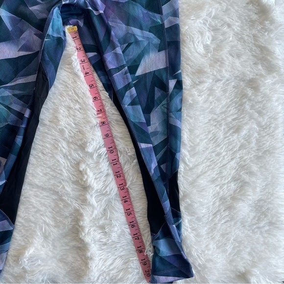Lululemon 🍋 Pace Rival Crop Leggings in Pretty Prism, size 6 - Picture 12 of 16